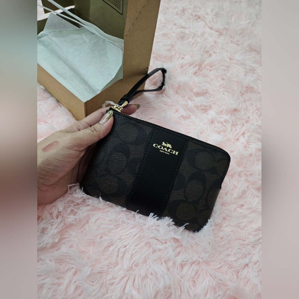 Coach Corner Zip Signature Wristlet in Black & Brown